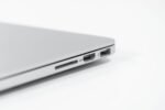 ⁦2015 Apple MacBook Pro 13-inch i5 2.7GHz – 8GB RAM 256GB SSD Silver⁩ - الصورة ⁦9⁩