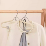 ⁦Non-slip household hanging clothes non-marking set of hangers with clips underwear drying rack (PACK OF 20)⁩ - الصورة ⁦2⁩